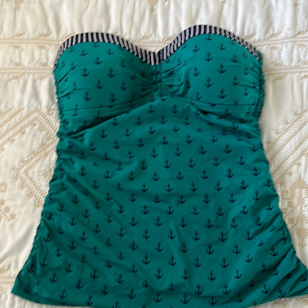 Tommy Bahama bathing suit top (no bottom)